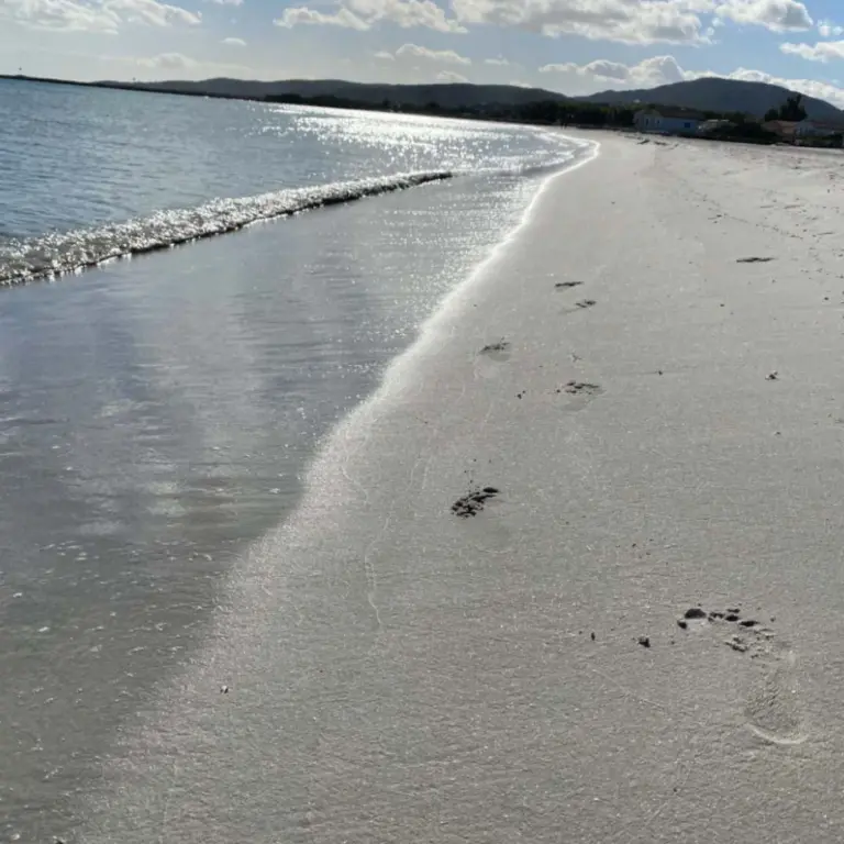 Sardinien im November mit dem Wohnmobil? Aber Ja: Unser Elternzeit Reisebericht.